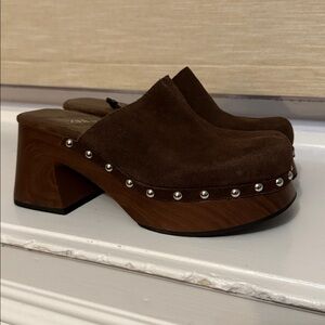 Zara Brown Suede Clogs With Studded Details 38/8